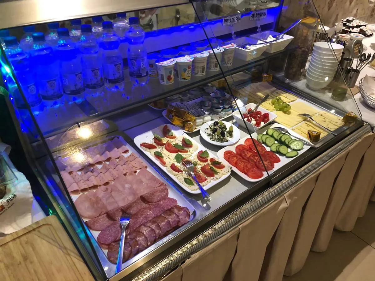 Hotel Cara Vita Keulen 3*,