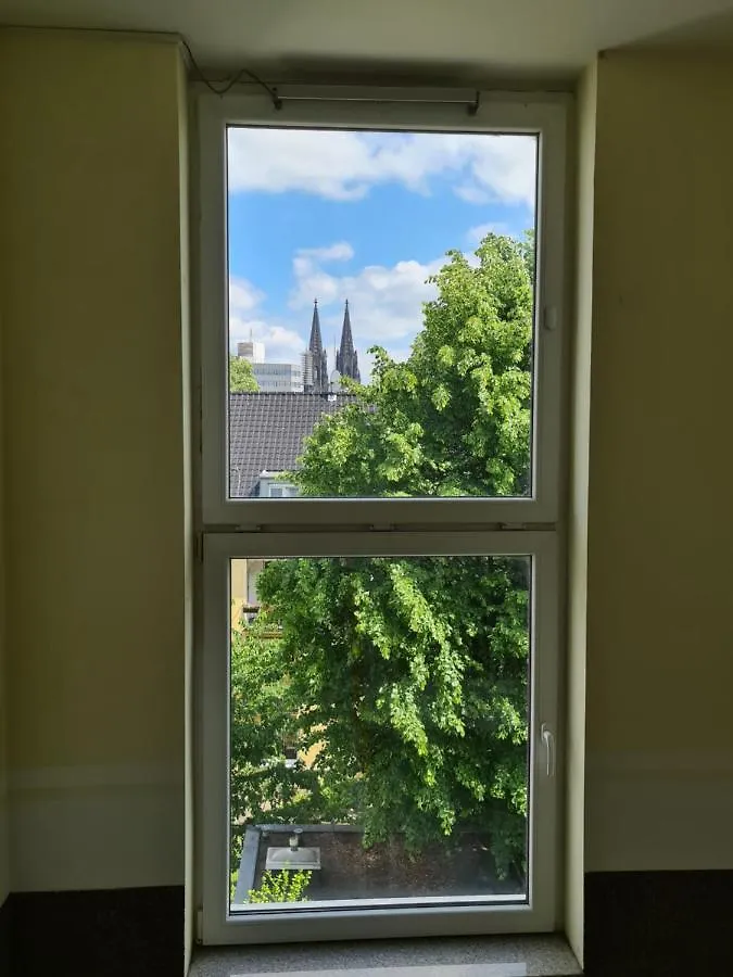 Hotel Cara Vita Köln 3*,