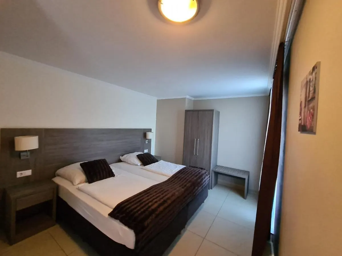 Hotel Cara Vita Cologne 3*,